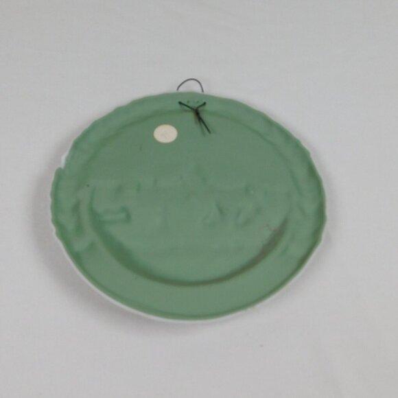 Parliament Building Victoria BC Green Jasperware Wall Decor 5.5" Plaque Vintage - Picture 7 of 8